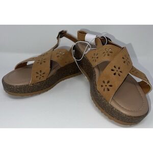 Tan Faux Suede Brown  Floral Eyelet Cork Platform Sandals Size 13 Girls NWT